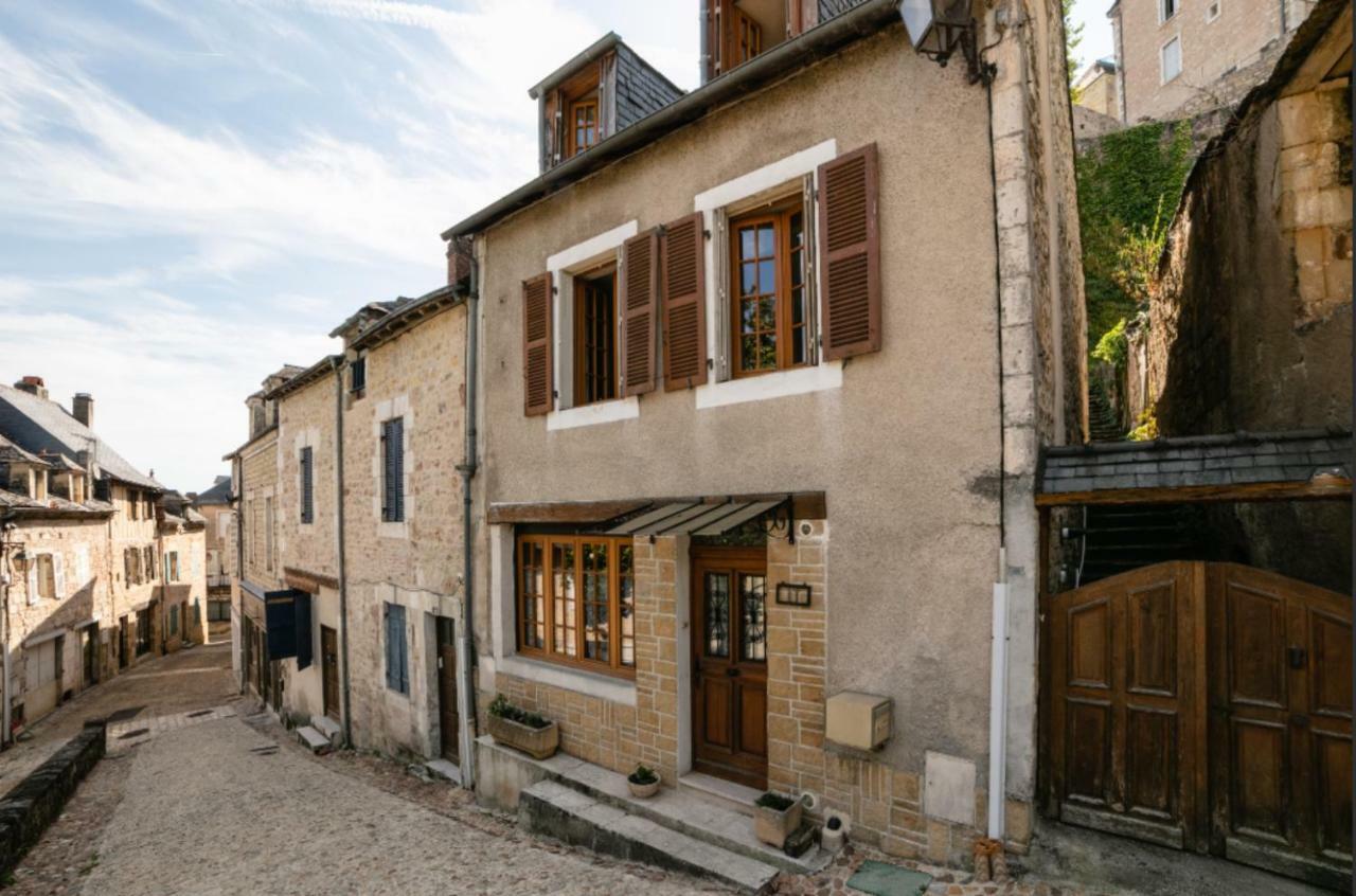 maison sans vis à vis dans centre historique Terrasson Exterior foto